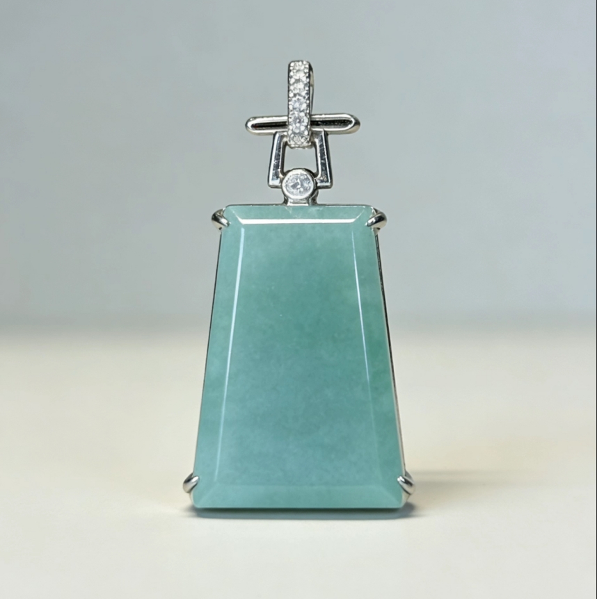 氷種翡翠の無事牌